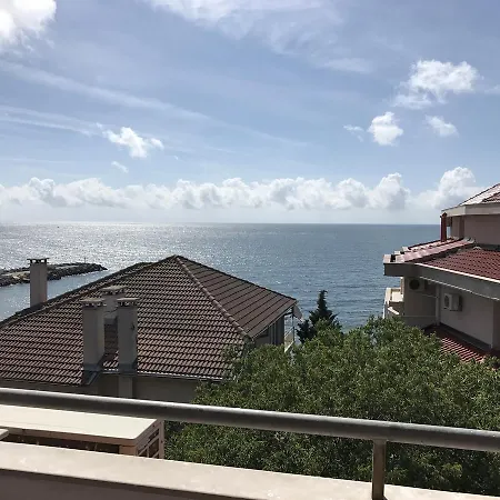 Море *